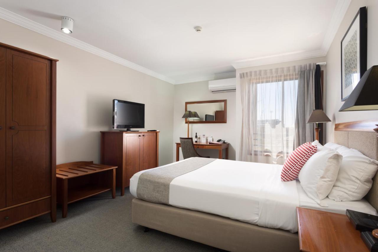 Ramada By Wyndham Brisbane Windsor Hotell Eksteriør bilde